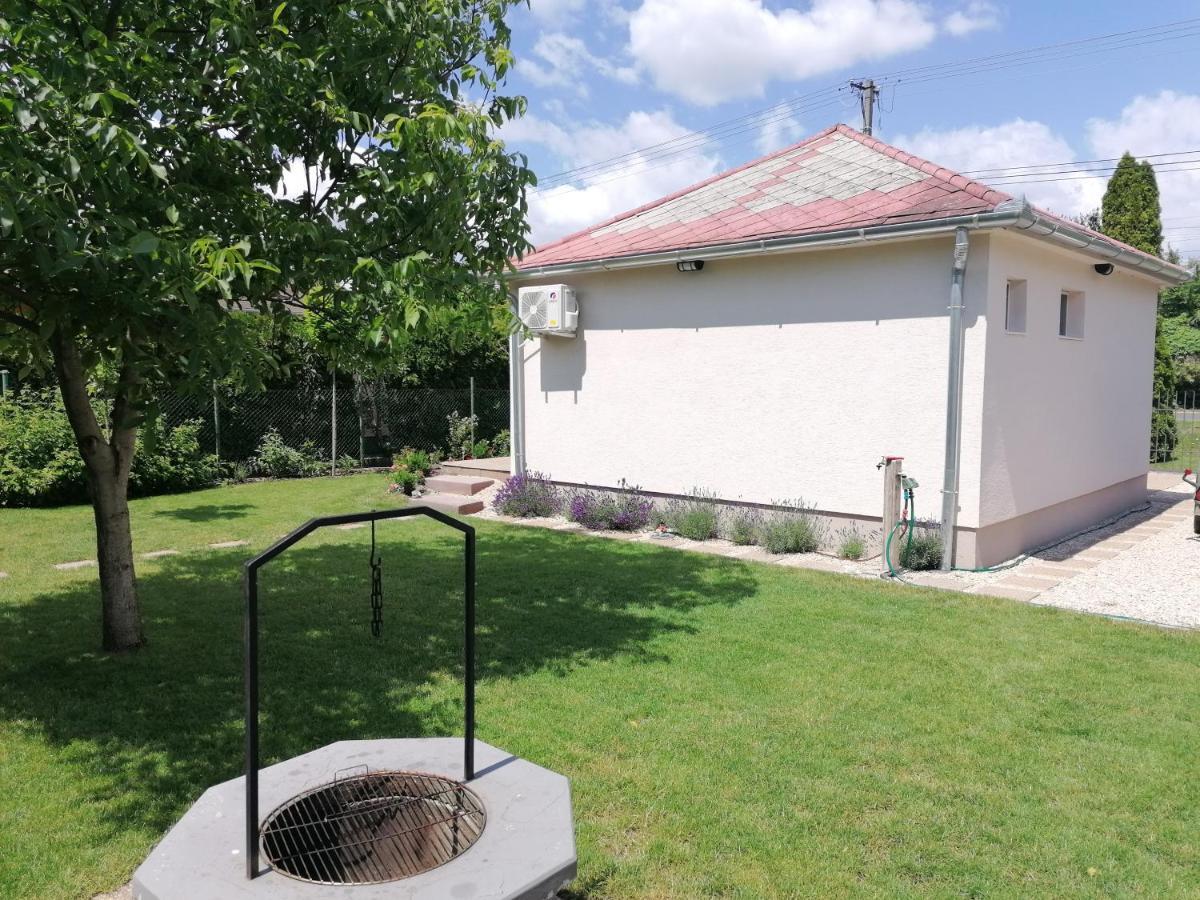 Levélke Mini Apartman Gárdony Exterior foto